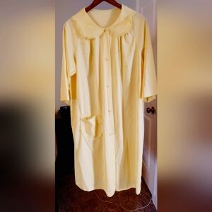 Buttercup yellow vintage robe Shadow line large